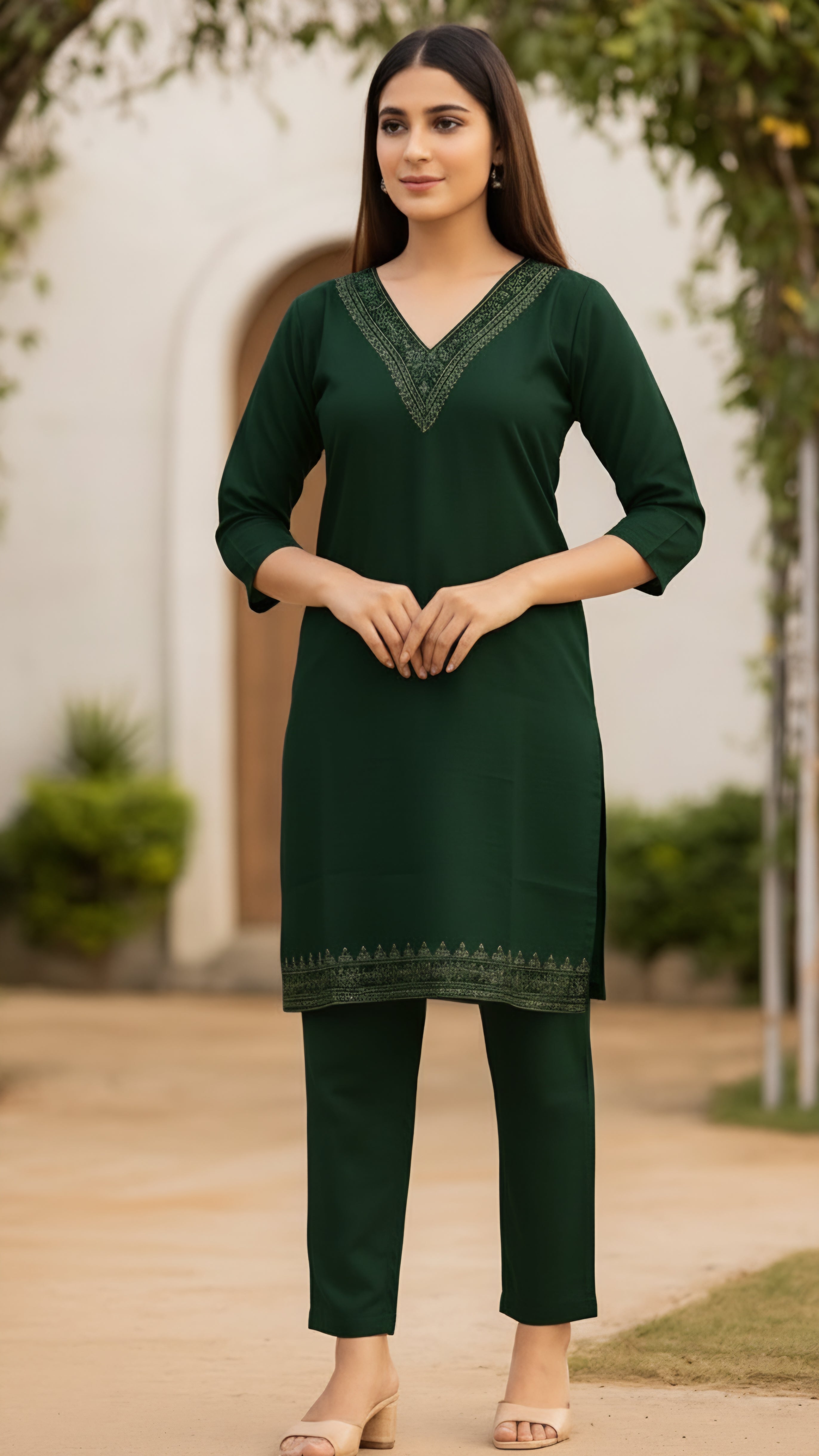 Elegant Embroidered V-Neck Kurta Set (3/4 Sleeves)